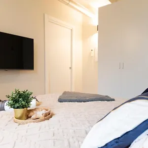 Ihost Luxury -free Parking- Plana 6 , Milano Italia