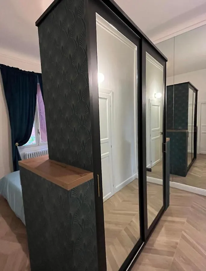 Isola Suites Milano 0*,  Italien