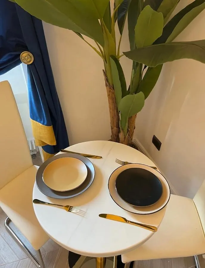 Apartment Isola Suites Milan Italy